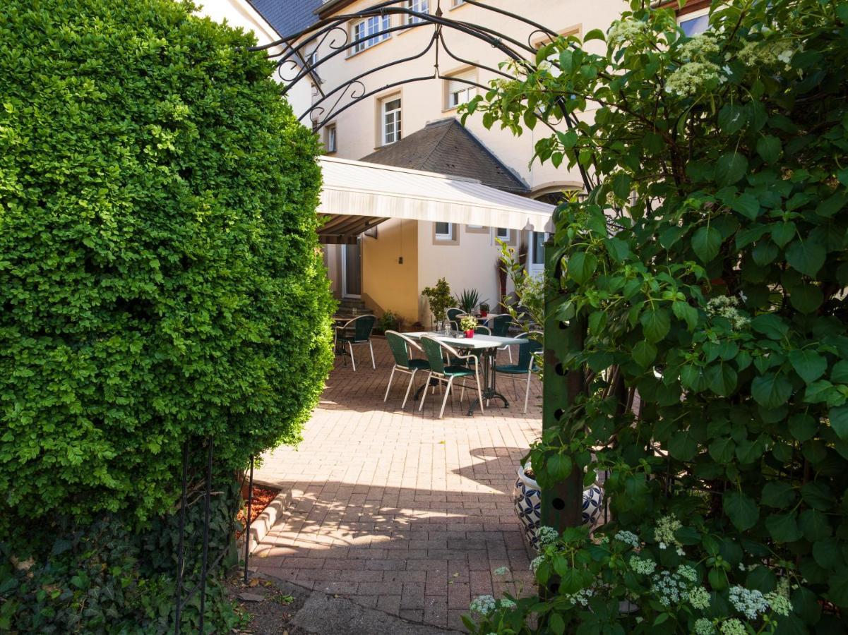Hotel - Restaurant " Victor Hugo" Вианден Екстериор снимка