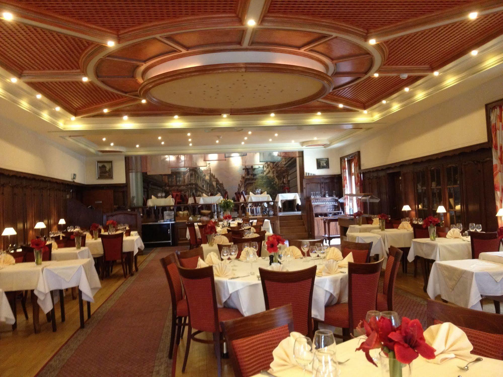 Hotel - Restaurant " Victor Hugo" Вианден Екстериор снимка